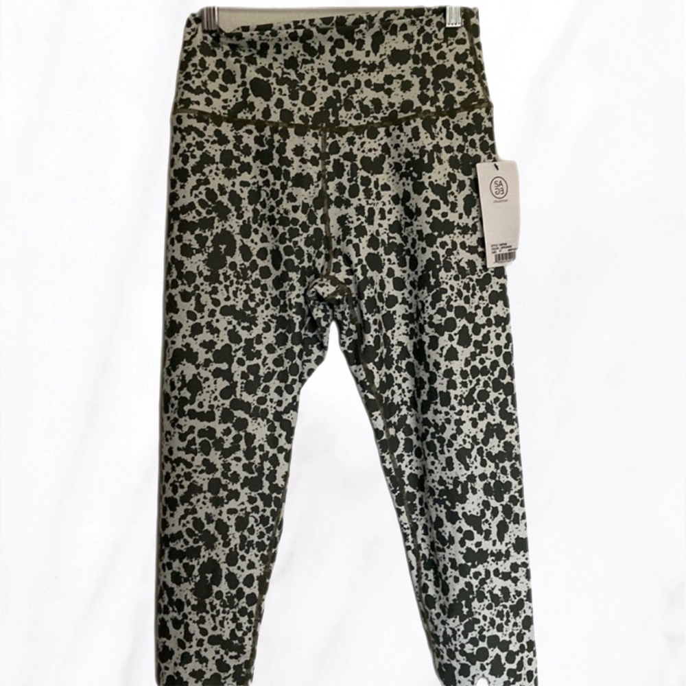 NWT SAGE COLLECTIVE NWT print leggings